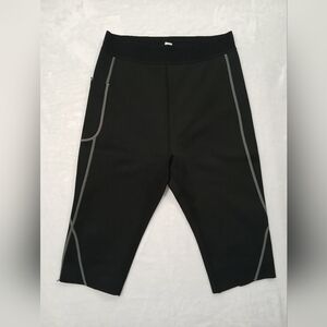 Pants Black Athleisure Neoprene Cropped Shorts Size Large